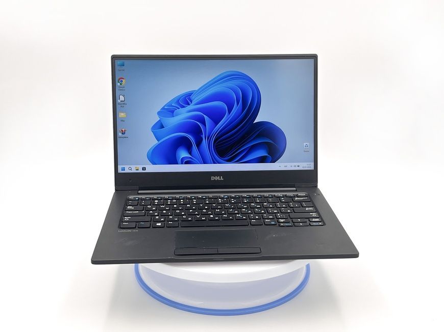 Ноутбук Dell Latitude 7370 / 13,3" FullHD, IPS/ Intel Core m7 - 6Y75 1.2GHz (2/4)/ RAM 8Gb/ SSD 256Gb/ Intel HD 515 1532        фото