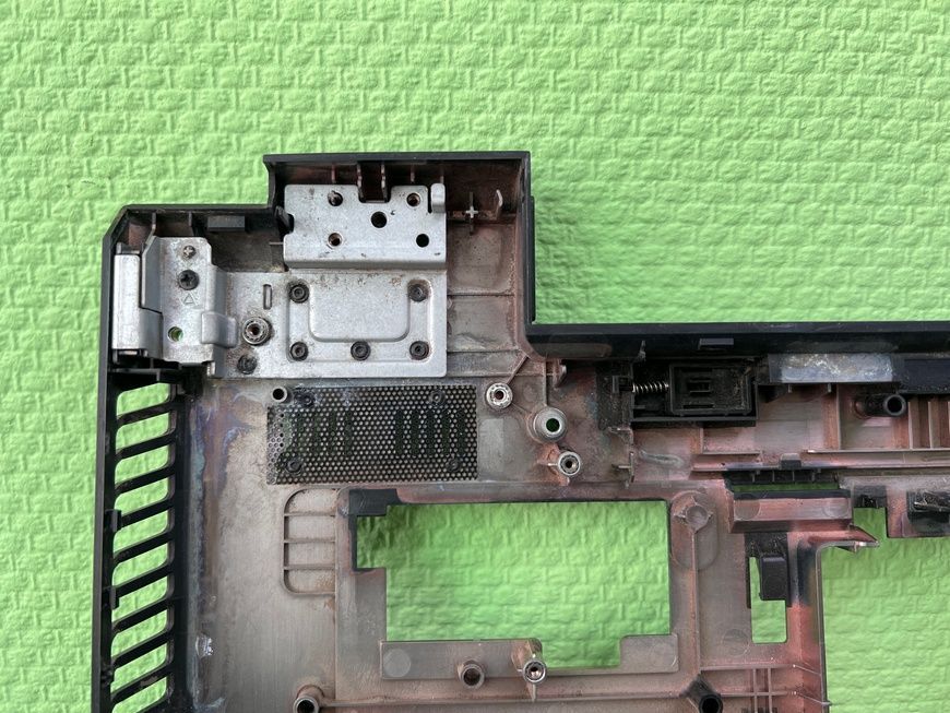 Нижня частина корпусу Lenovo B580 60.4TE04.001 б/в 00-00001713, 0804261426 1980        фото