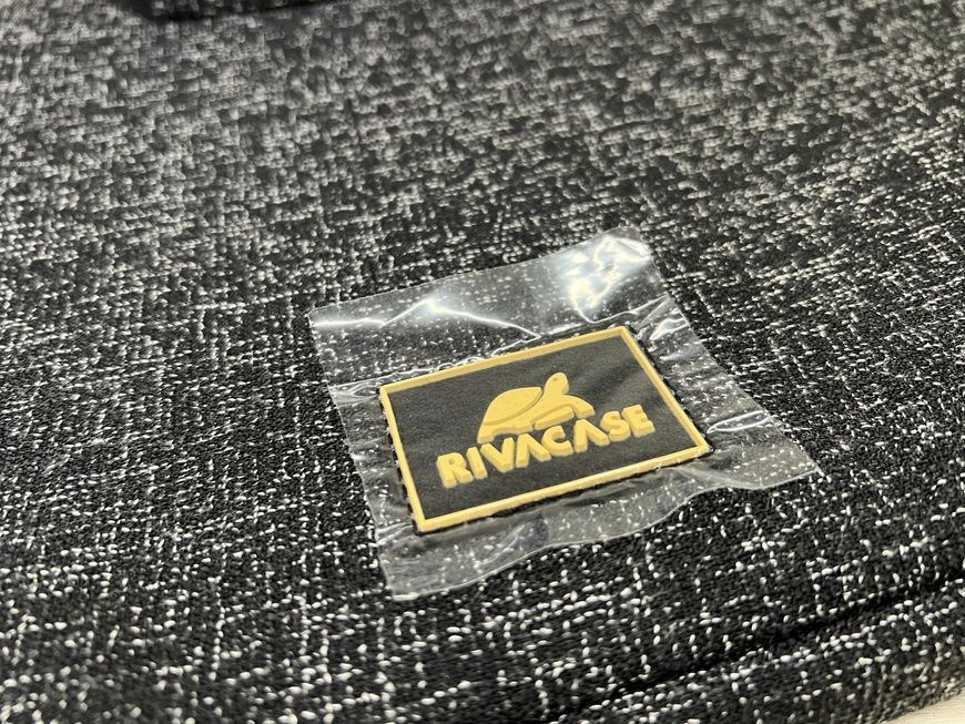 Чохол для ноутбука 15,6" чорний RivaCase 7915 1218        фото