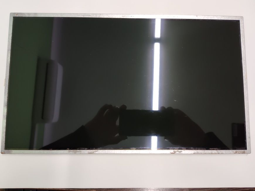 Матриця 15,6" B156XTN02.2 AU Optronics 1366x768, TN, глянцева 40 pin б/в, є ДЕФЕКТИ 2183        фото