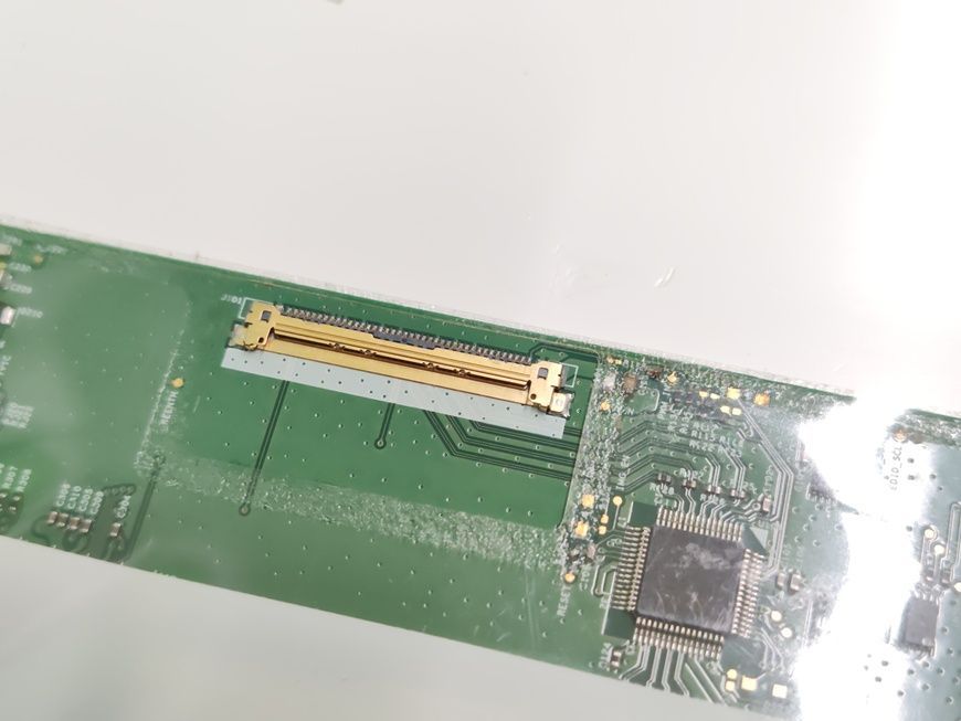 Матриця 15,6" B156XTN02.2 AU Optronics 1366x768, TN, глянцева 40 pin б/в, є ДЕФЕКТИ 2183        фото