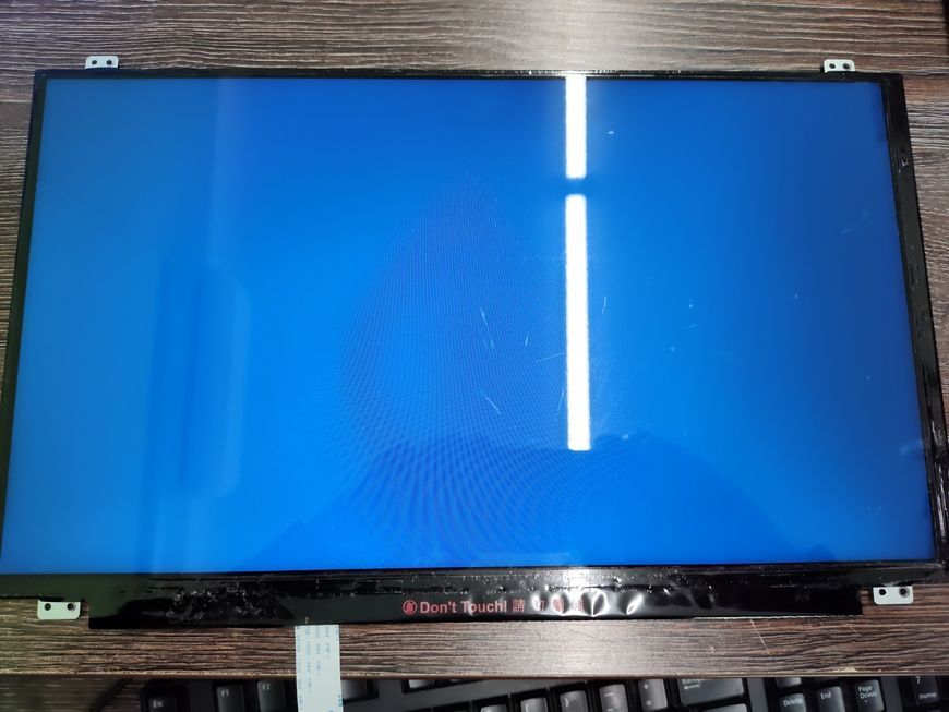 Матриця 15,6" AU Optronics B156XTN04.0 1366x768, TN, глянцева 30 pin б/в з дефектом 00-00002765 2942        фото