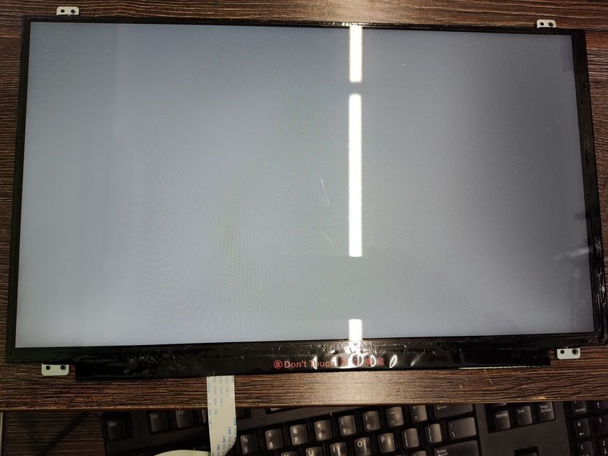 Матриця 15,6" AU Optronics B156XTN04.0 1366x768, TN, глянцева 30 pin б/в з дефектом 00-00002765 2942        фото