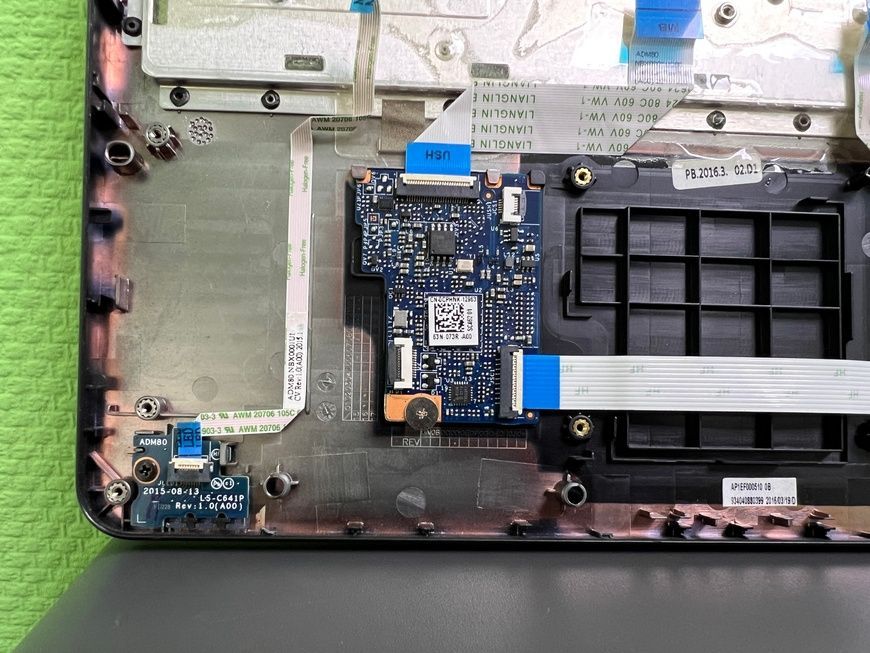 Топкейс Dell Latitude E5570 A151N6 б/в 00-00001857, 0905261035 2103        фото