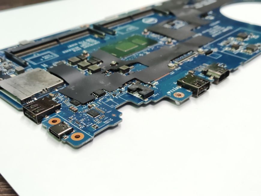 Материнська плата Dell DDM80 LA-F411P Rev:2.0 i5-8Gen Latitude 5580 5590 б/в 00-00001444, 1202261343 1719        фото