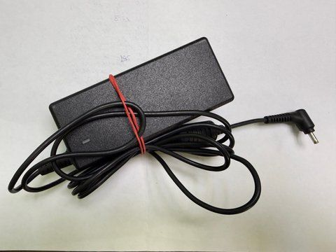 Блок живлення Nom 60W 5.5 &times; 3.0 мм б/в 00-00002824 3006        фото